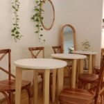 Bistrô com 2 Banquetas