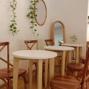 Bistrô com 2 Banquetas
